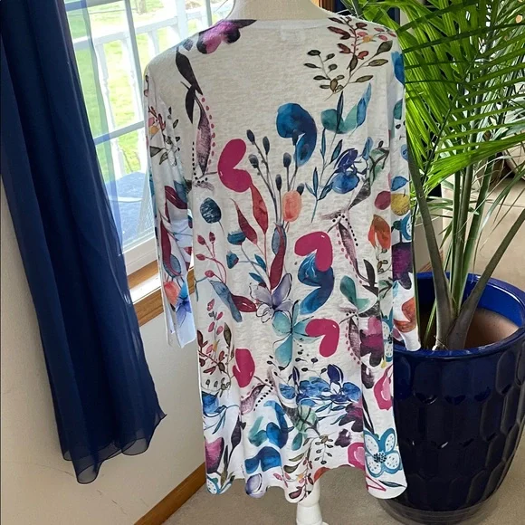 Vibrant Multicolor Tunic Top - Picture 4 of 7